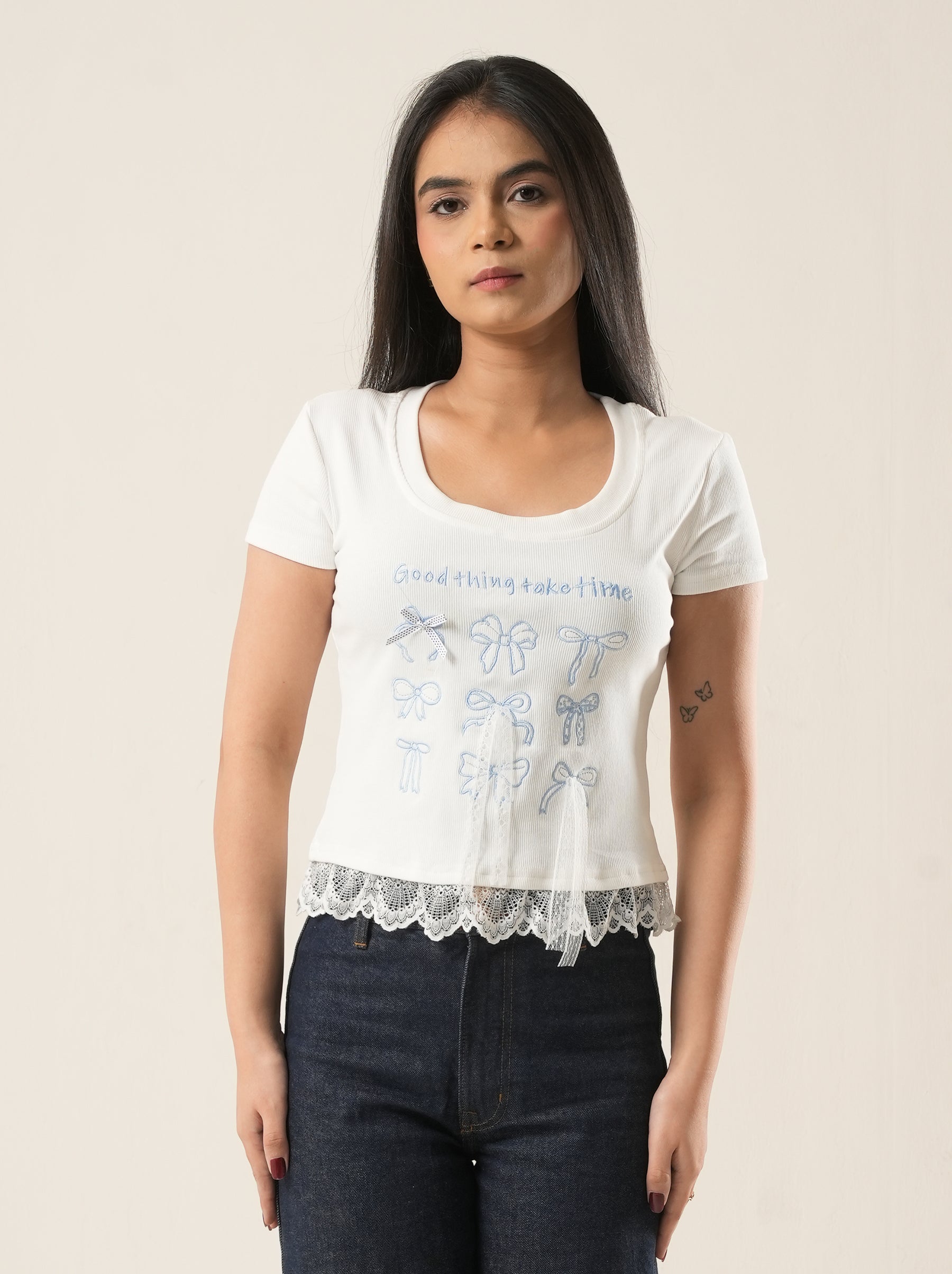 Lace Trim Graphic T-shirt